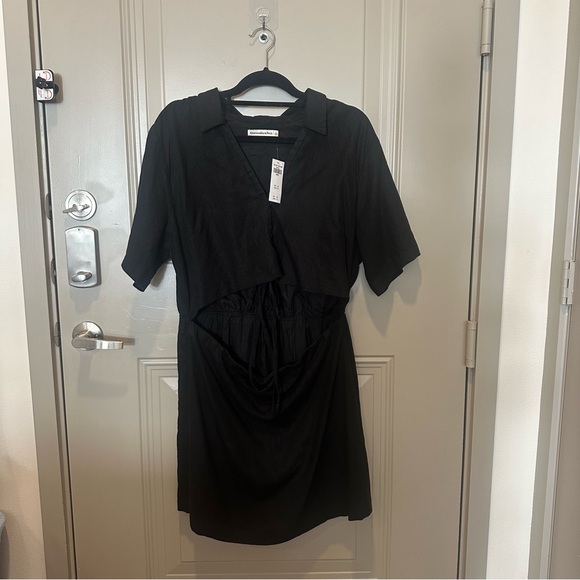 Abercrombie & Fitch Dresses & Skirts - NWT Abercrombie & Fitch Linen Cut Out Wrap Dress Black Size Large